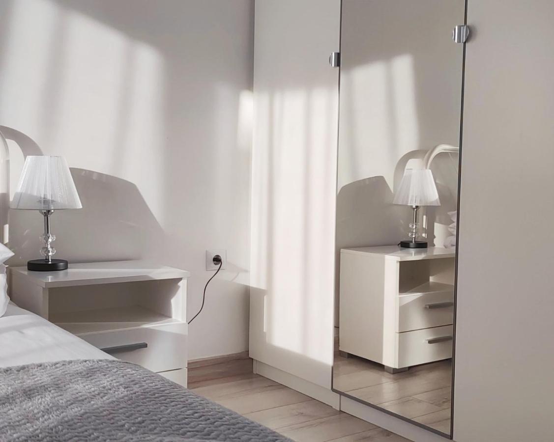 Ani's Newly Built Apartman