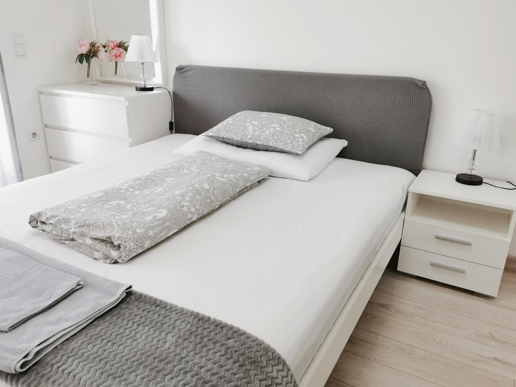 Ani's Newly Built Apartman